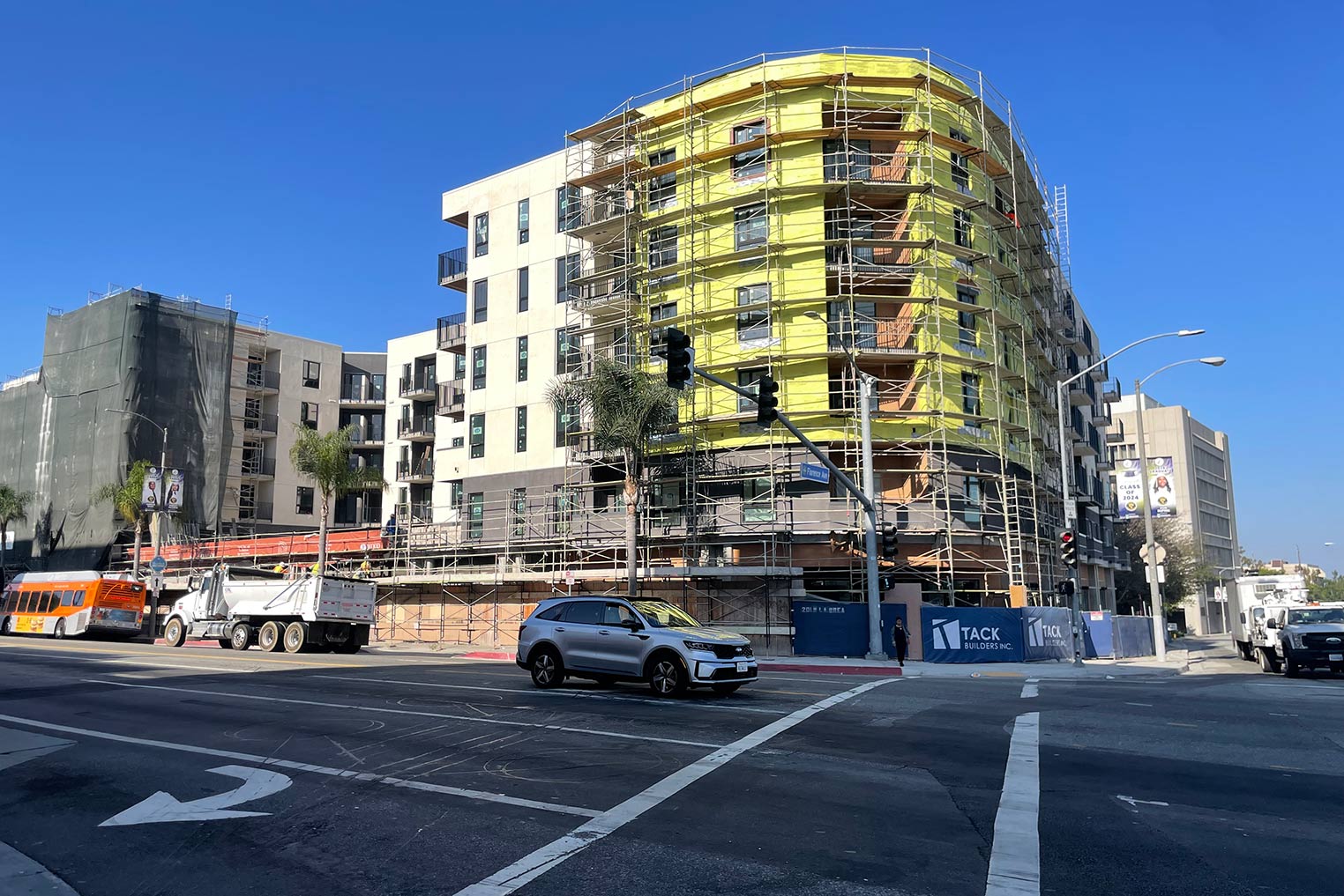 La Brea Lofts in Los Angeles, CA