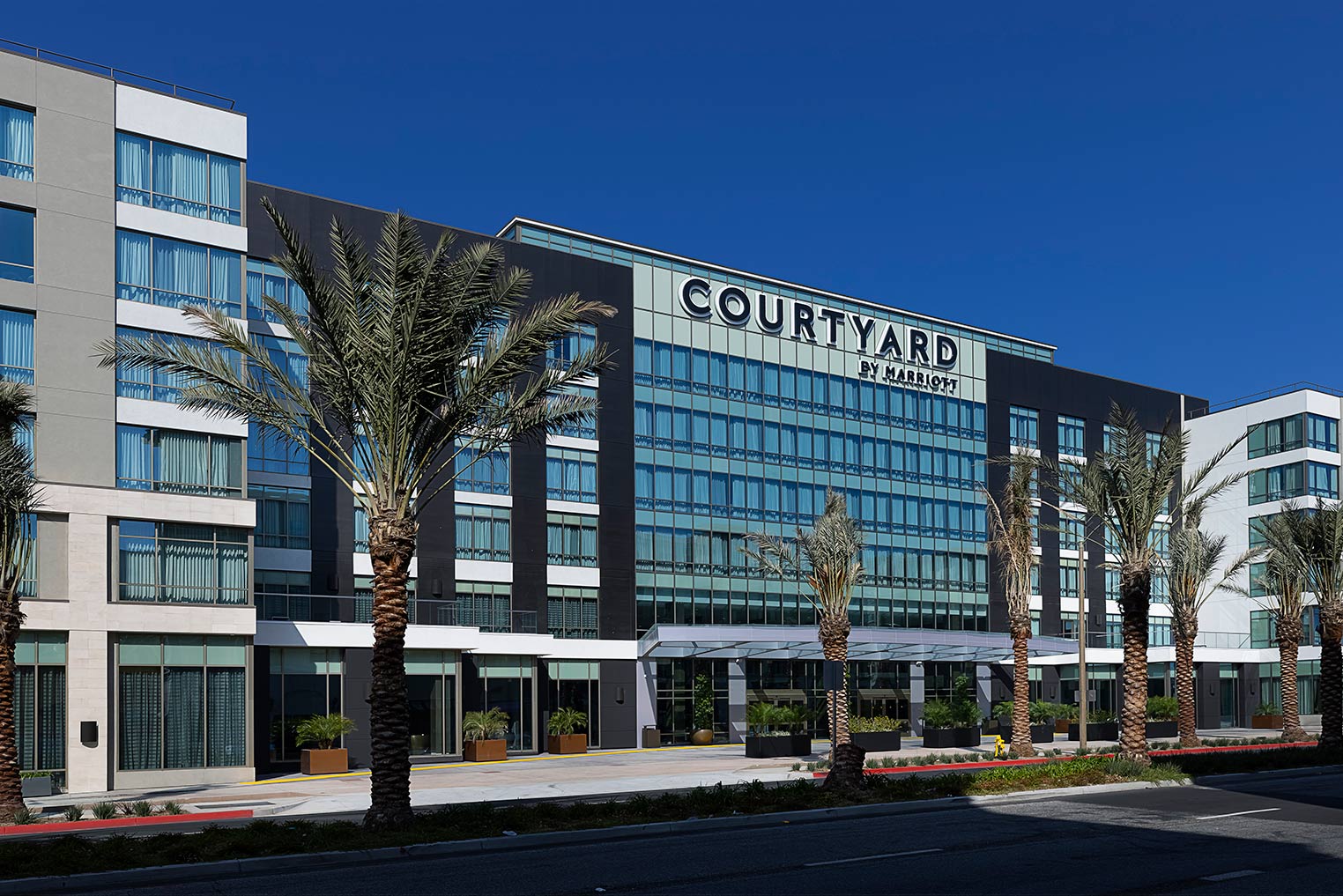 Courtyard by Marriott Hotel in Monterey Park, CA